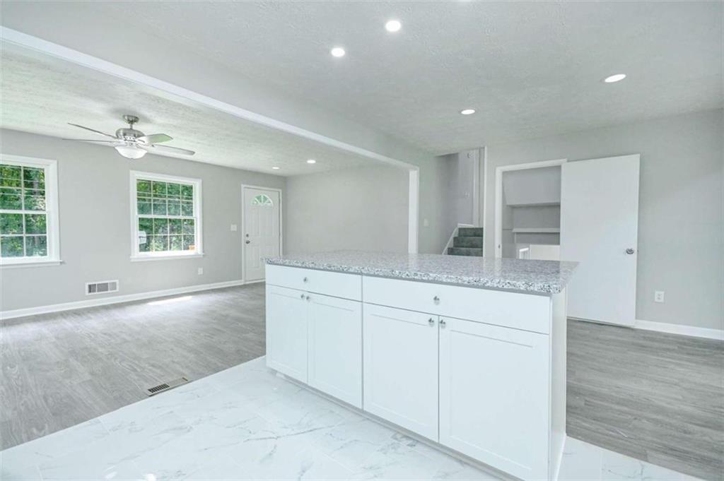 957 Scott Road