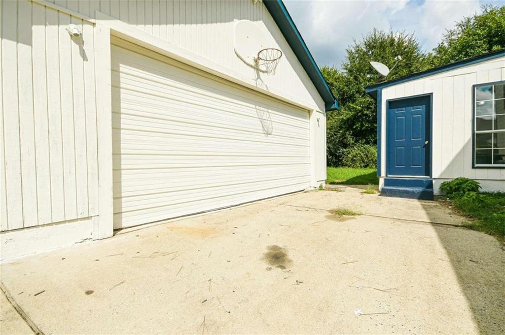 957 Scott Road