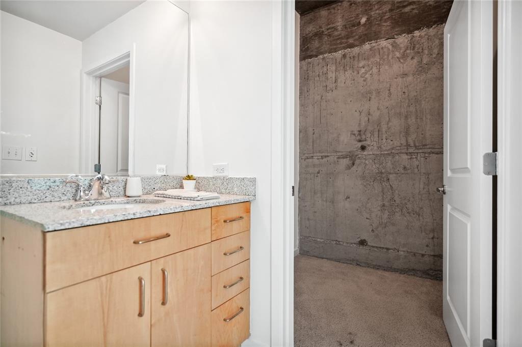 361 17th Street NW Unit: 2122