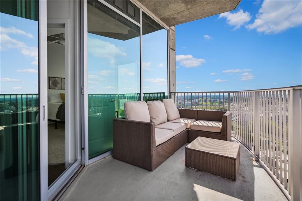 361 17th Street NW Unit: 2122
