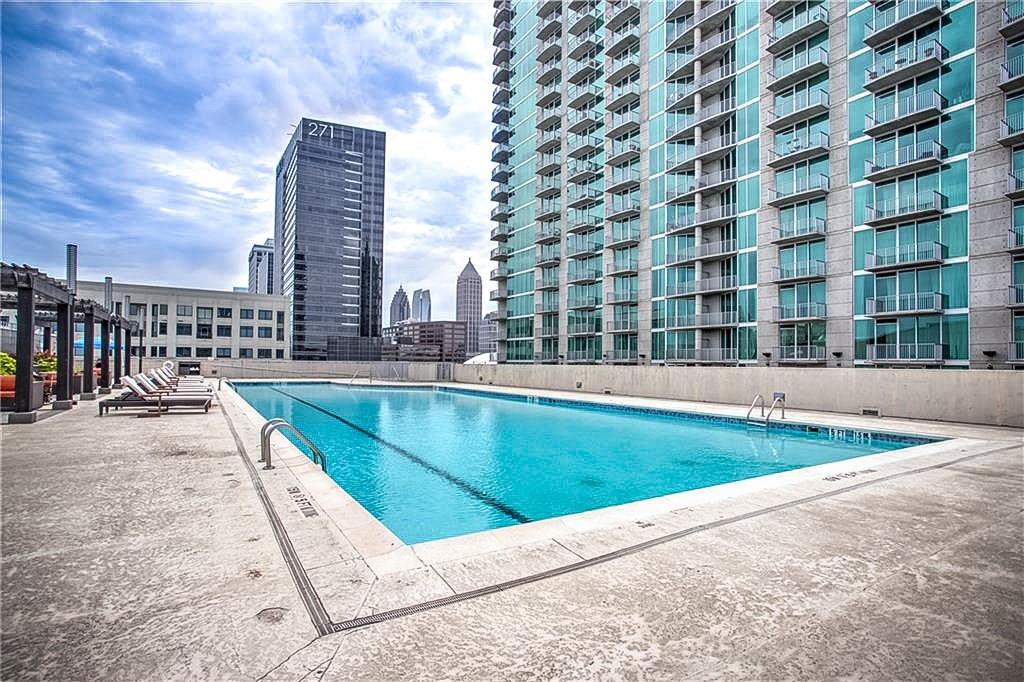 361 17th Street NW Unit: 2122