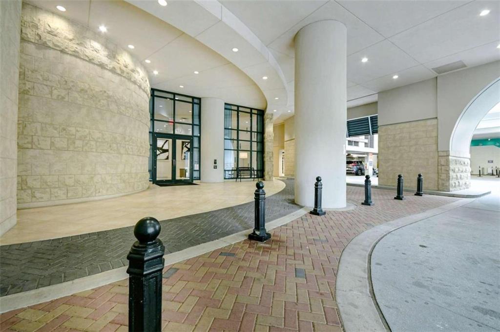 3040 Peachtree Road Unit: 1808