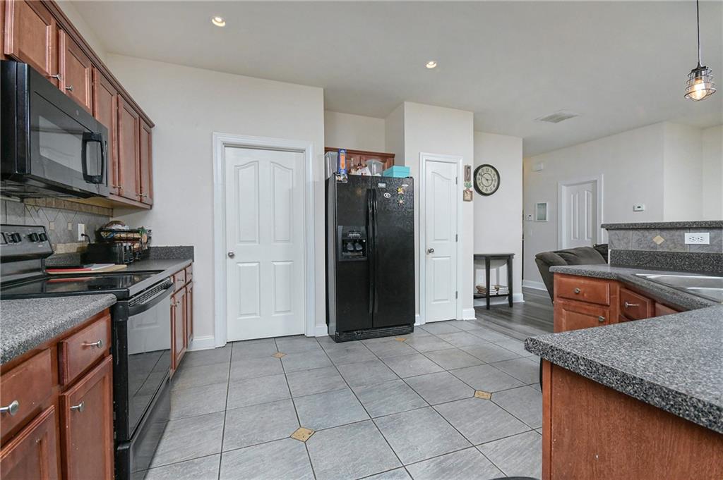 5200 Cedar Shoals Drive
