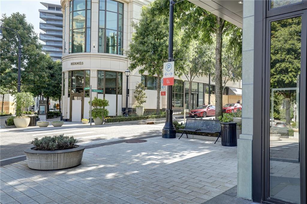 250 Pharr Road NE Unit: 1603
