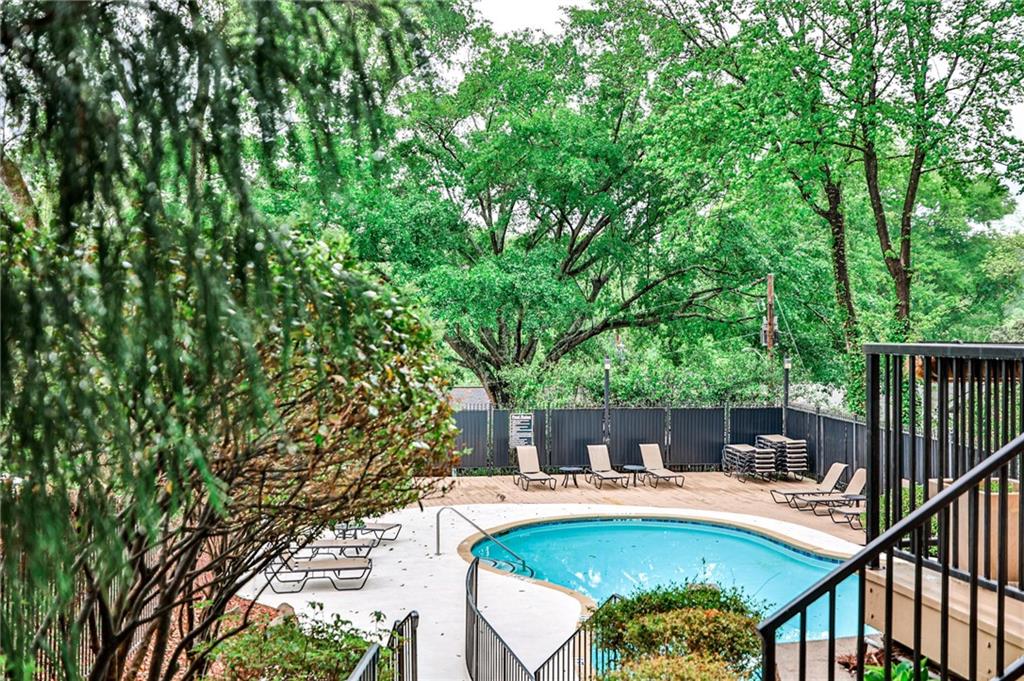 1 Biscayne Drive NW Unit: 304