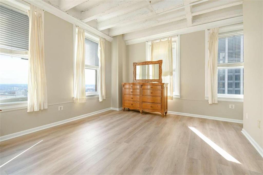 32 Peachtree Street Unit: 1406