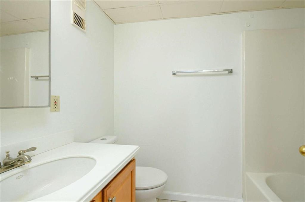 32 Peachtree Street Unit: 1406