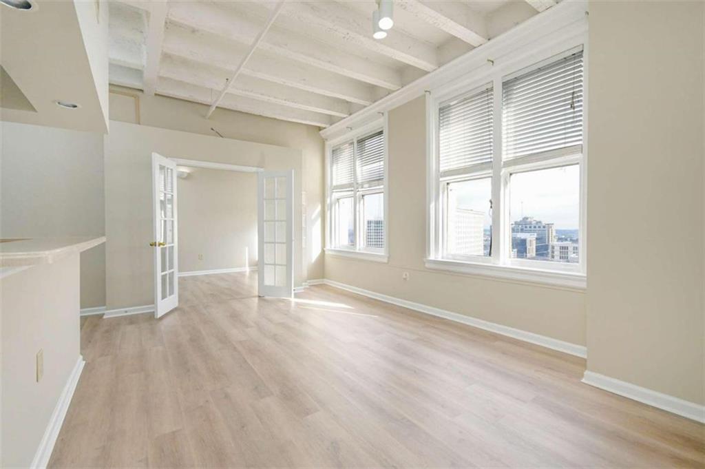 32 Peachtree Street Unit: 1406