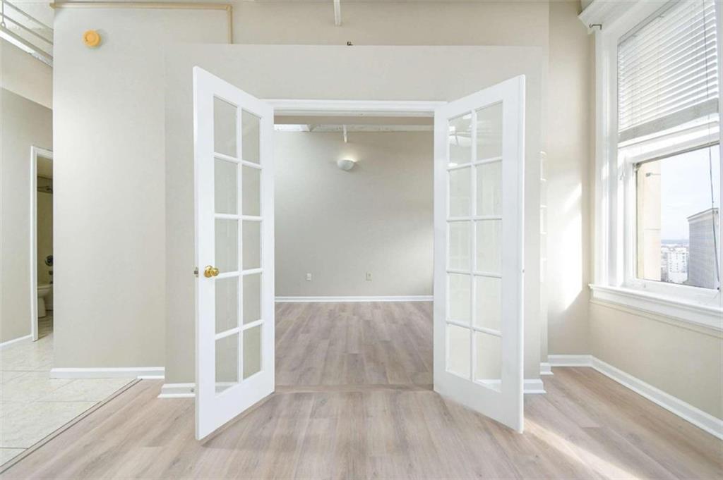 32 Peachtree Street Unit: 1406