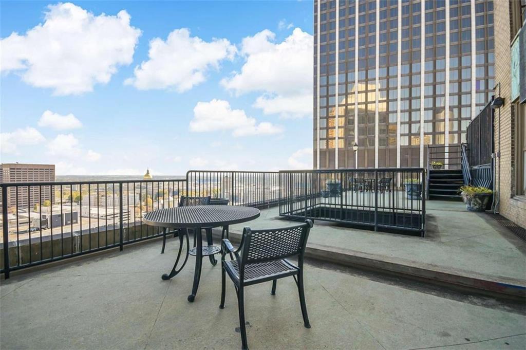32 Peachtree Street Unit: 1406