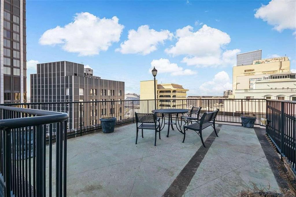 32 Peachtree Street Unit: 1406
