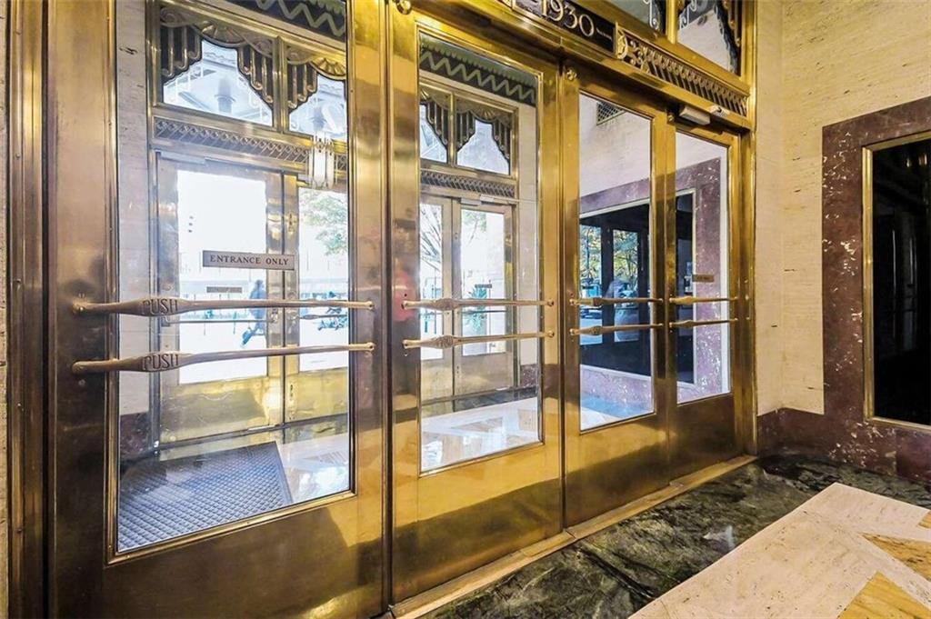 32 Peachtree Street Unit: 1406