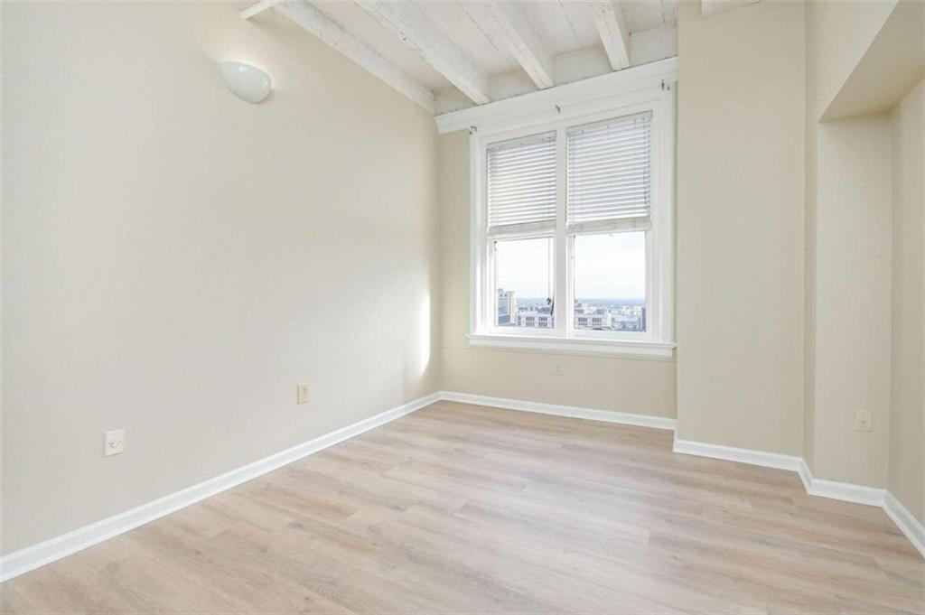 32 Peachtree Street Unit: 1406