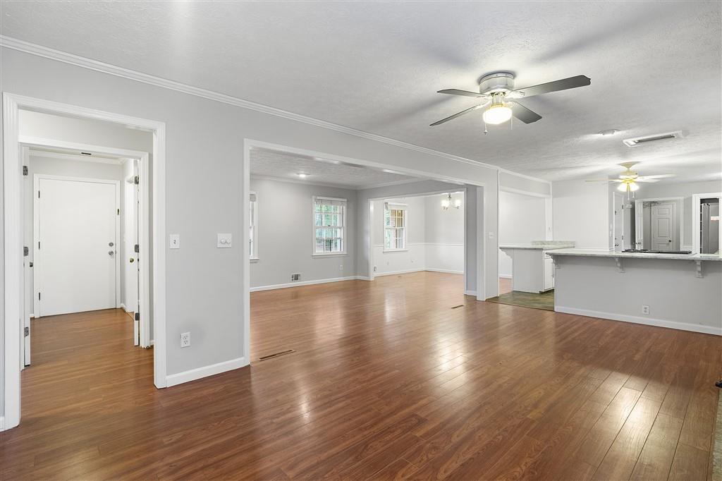 1406 Edinburgh Drive