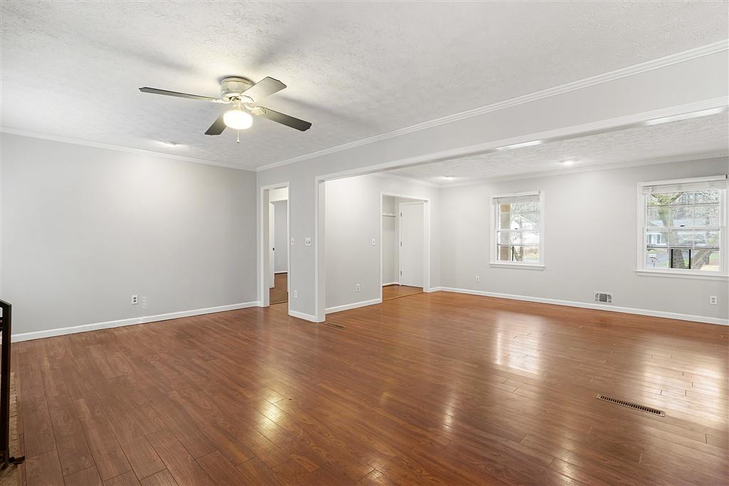 1406 Edinburgh Drive