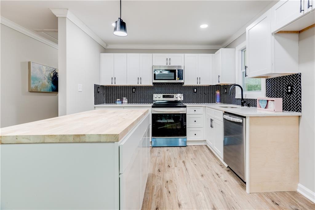 2815 Mitchell Drive
