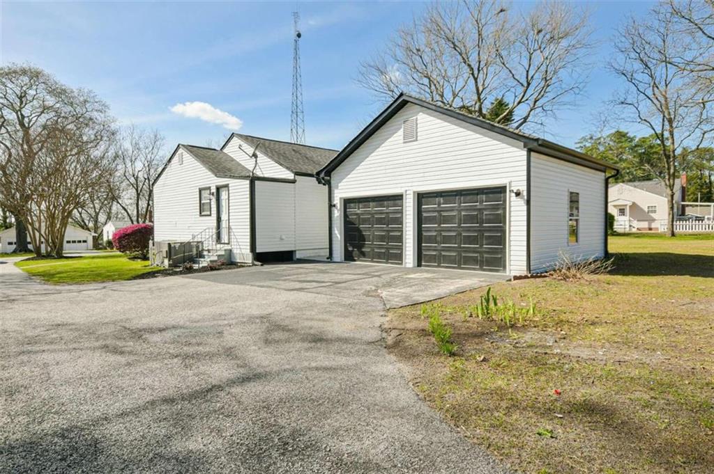 983 Highland Circle