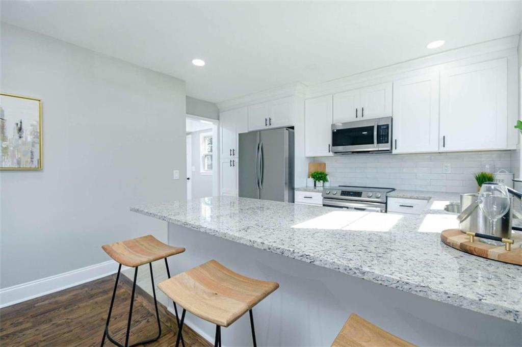 983 Highland Circle
