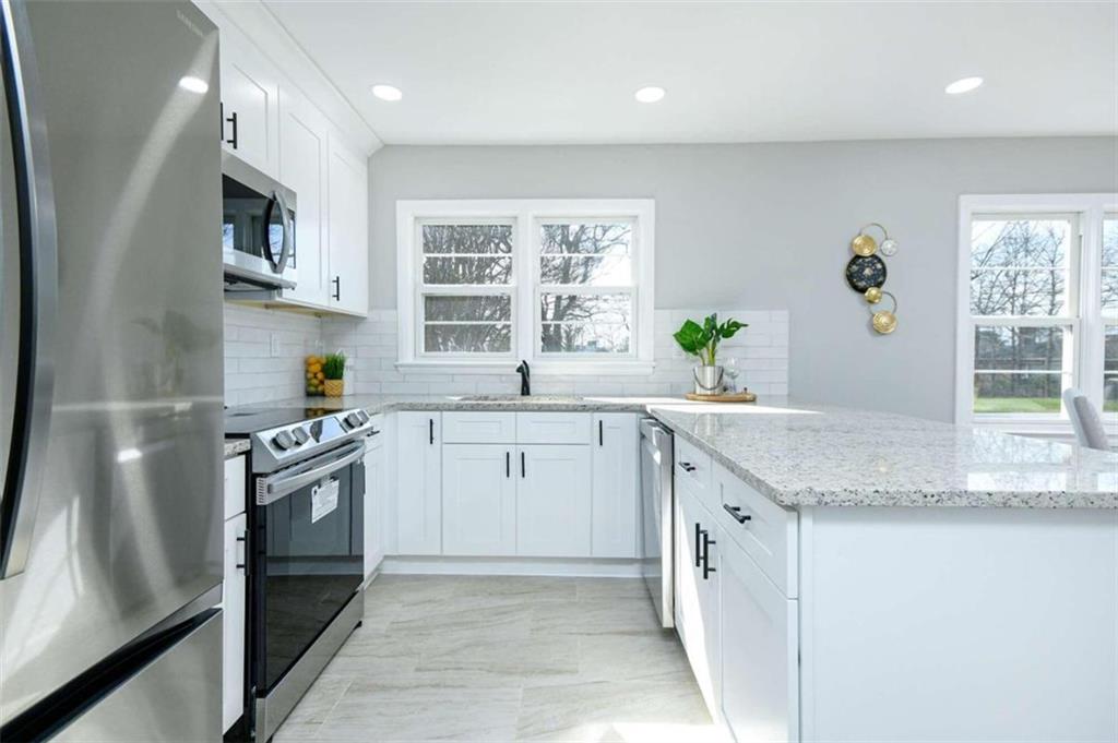 983 Highland Circle