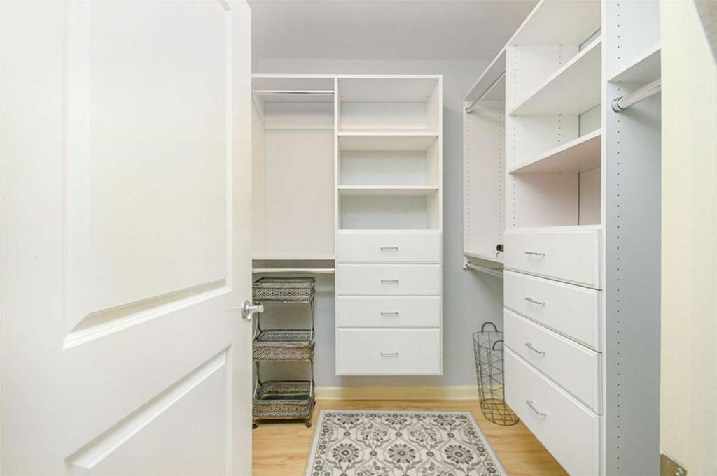 3040 Peachtree Road Unit 1010