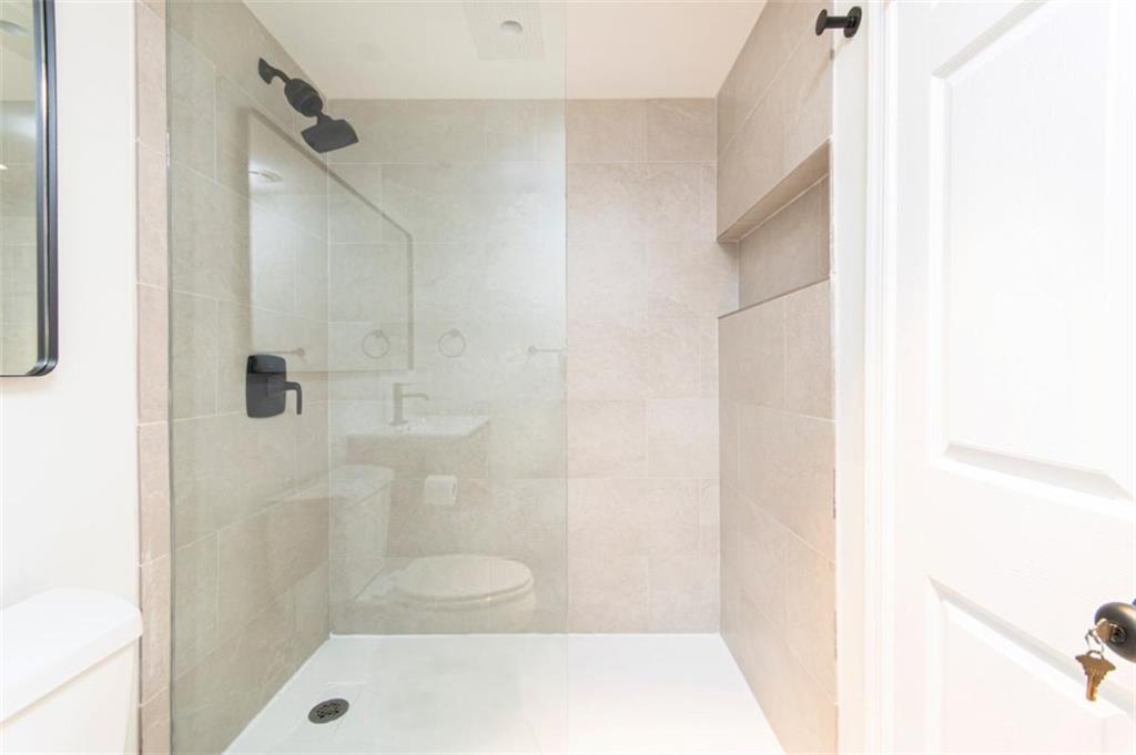 1 Biscayne Drive No. 304