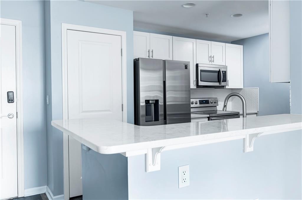 3040 Peachtree Road No. 613