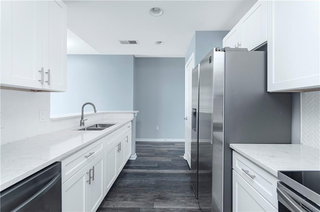 3040 Peachtree Road No. 613