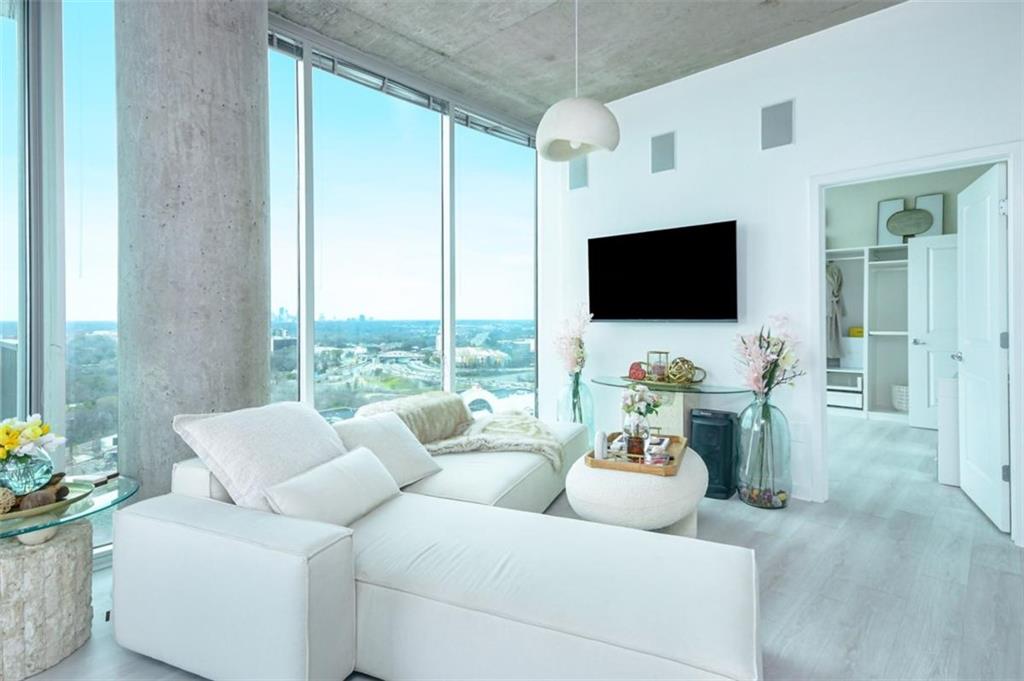 361 17th Street Unit 2122