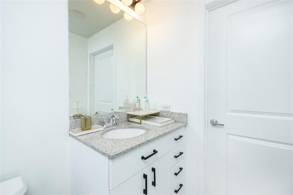 361 17th Street Unit 2122