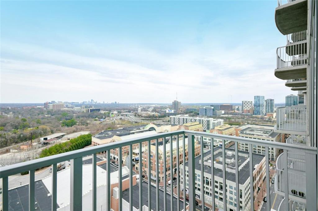361 17th Street Unit 2122