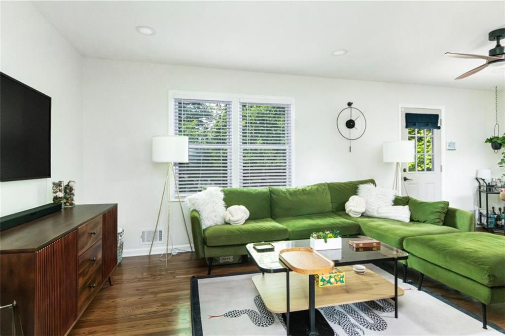 1953 Copperfield Circle