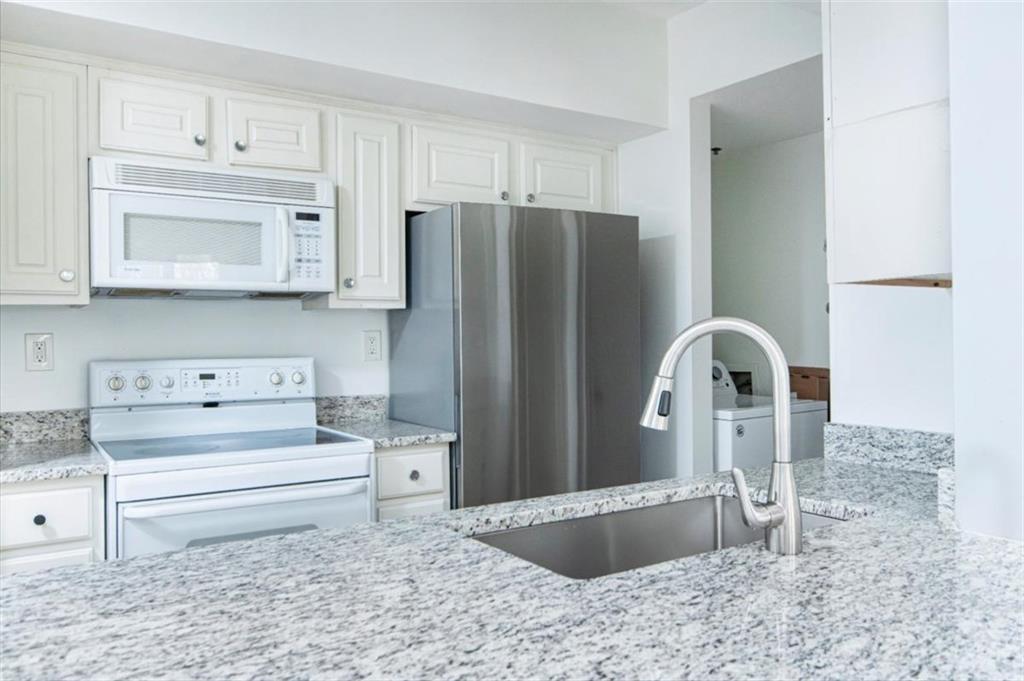 1 Biscayne Drive Unit 304