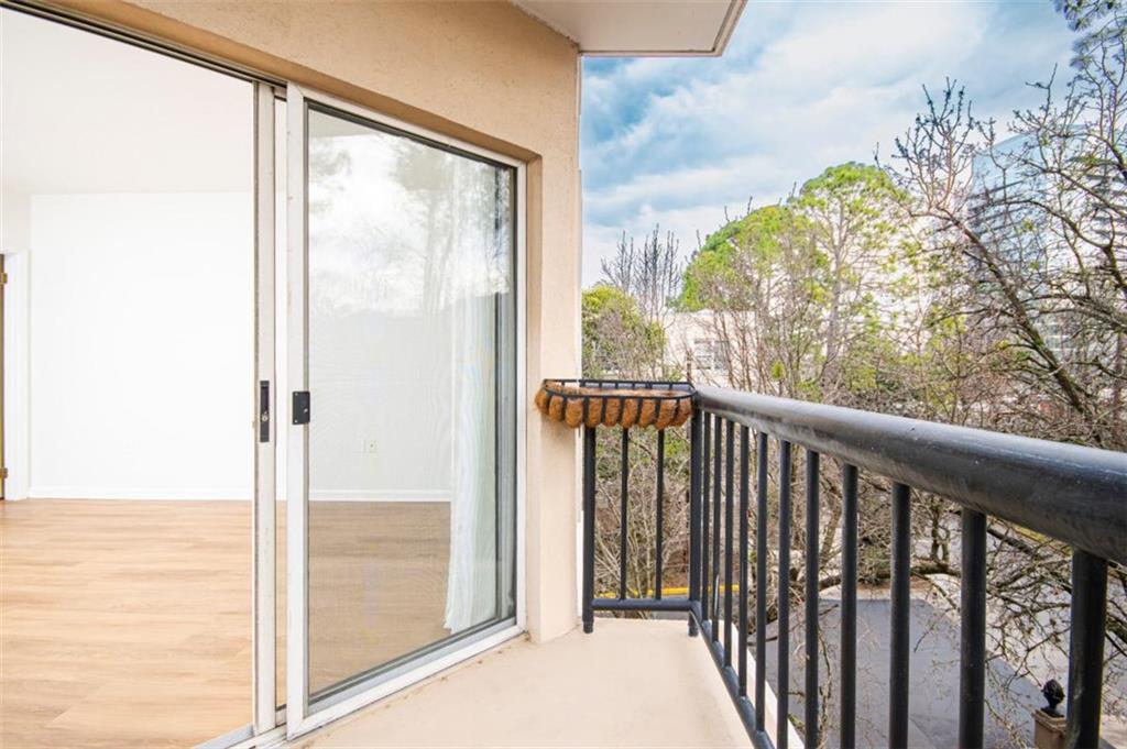 1 Biscayne Drive Unit 304
