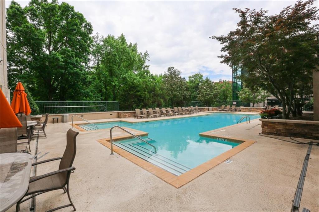 3040 Peachtree Road Unit 613