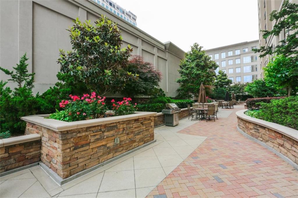 3040 Peachtree Road Unit 613
