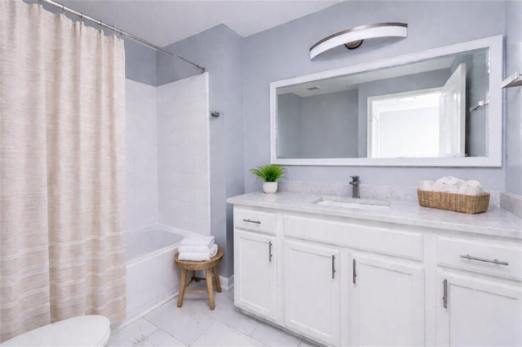 3040 Peachtree Road Unit 613