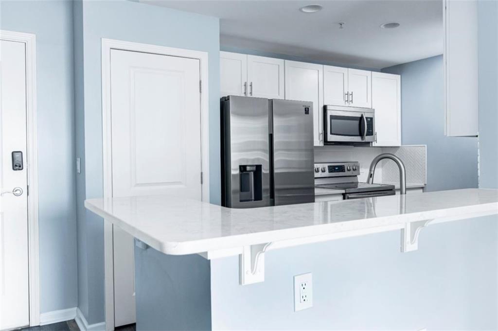 3040 Peachtree Road Unit 613