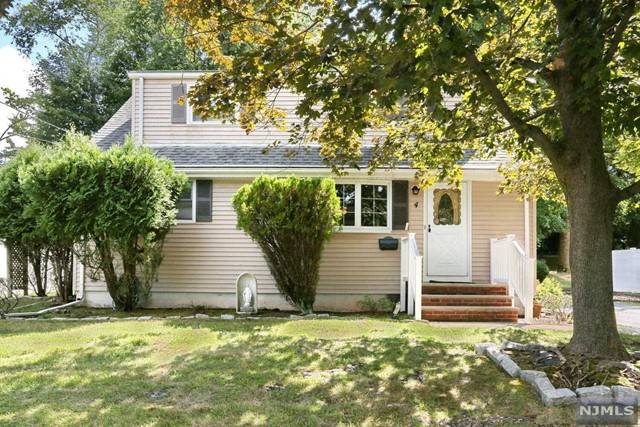 4 Mcdaniels Street