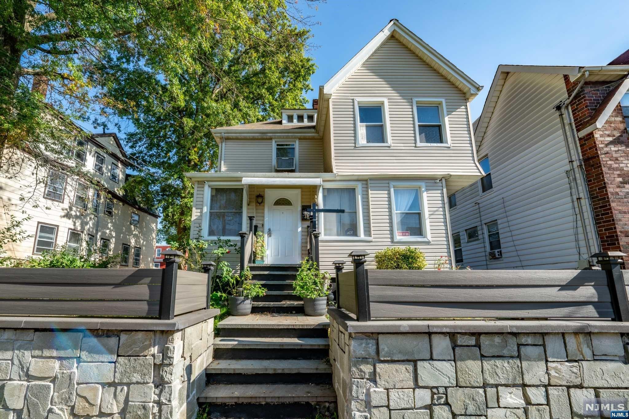 38 40th Street