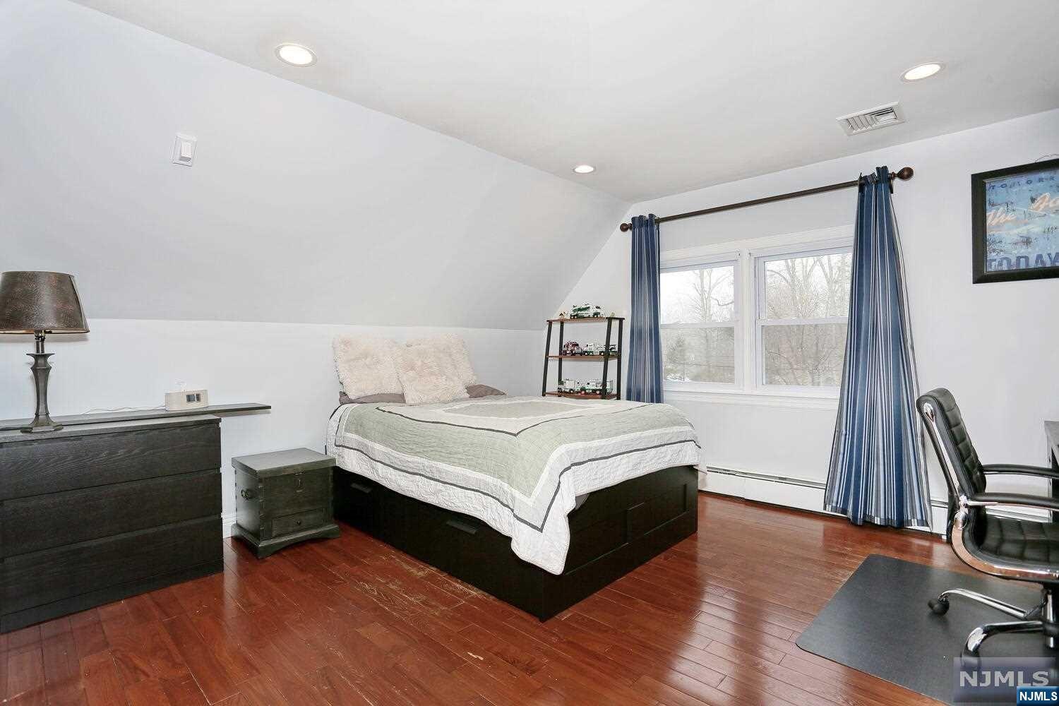 14 Rambling Brook Road
