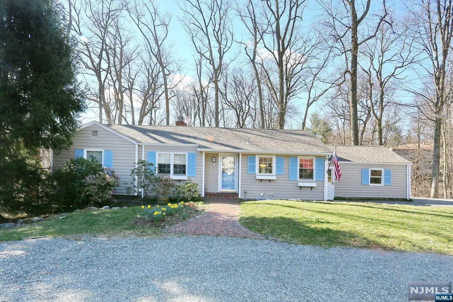 31 Pine Drive