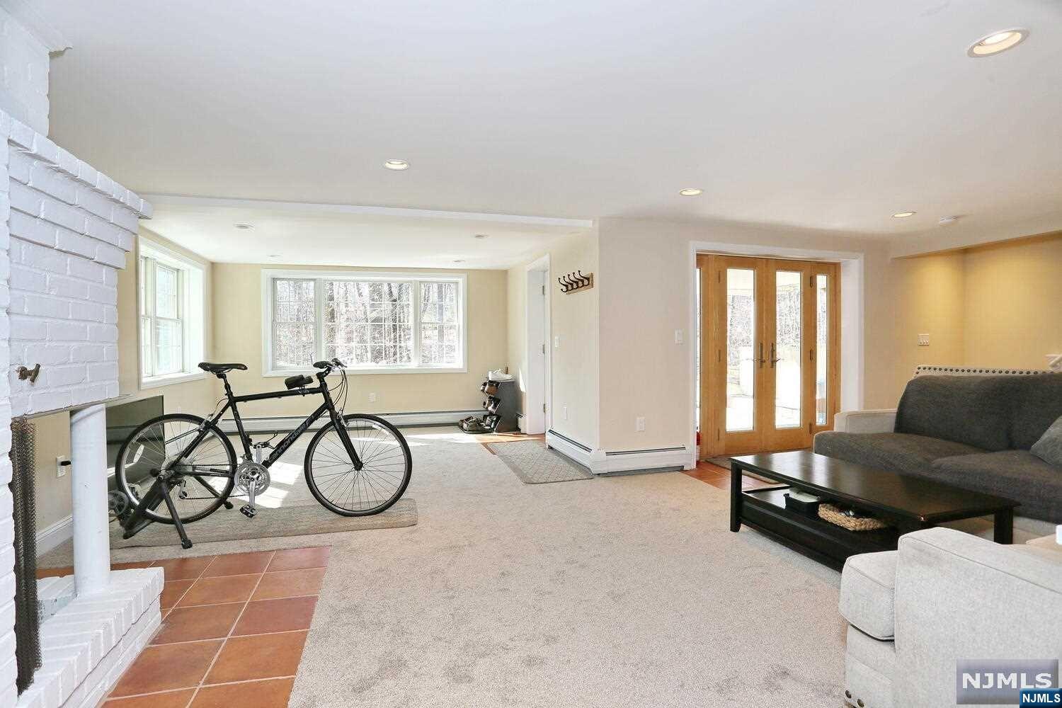 31 Pine Drive