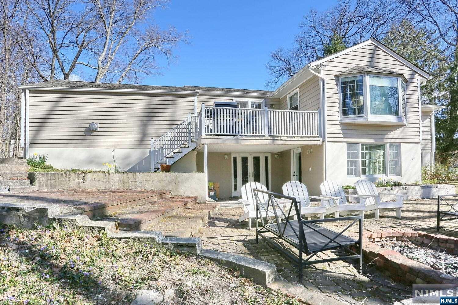 31 Pine Drive