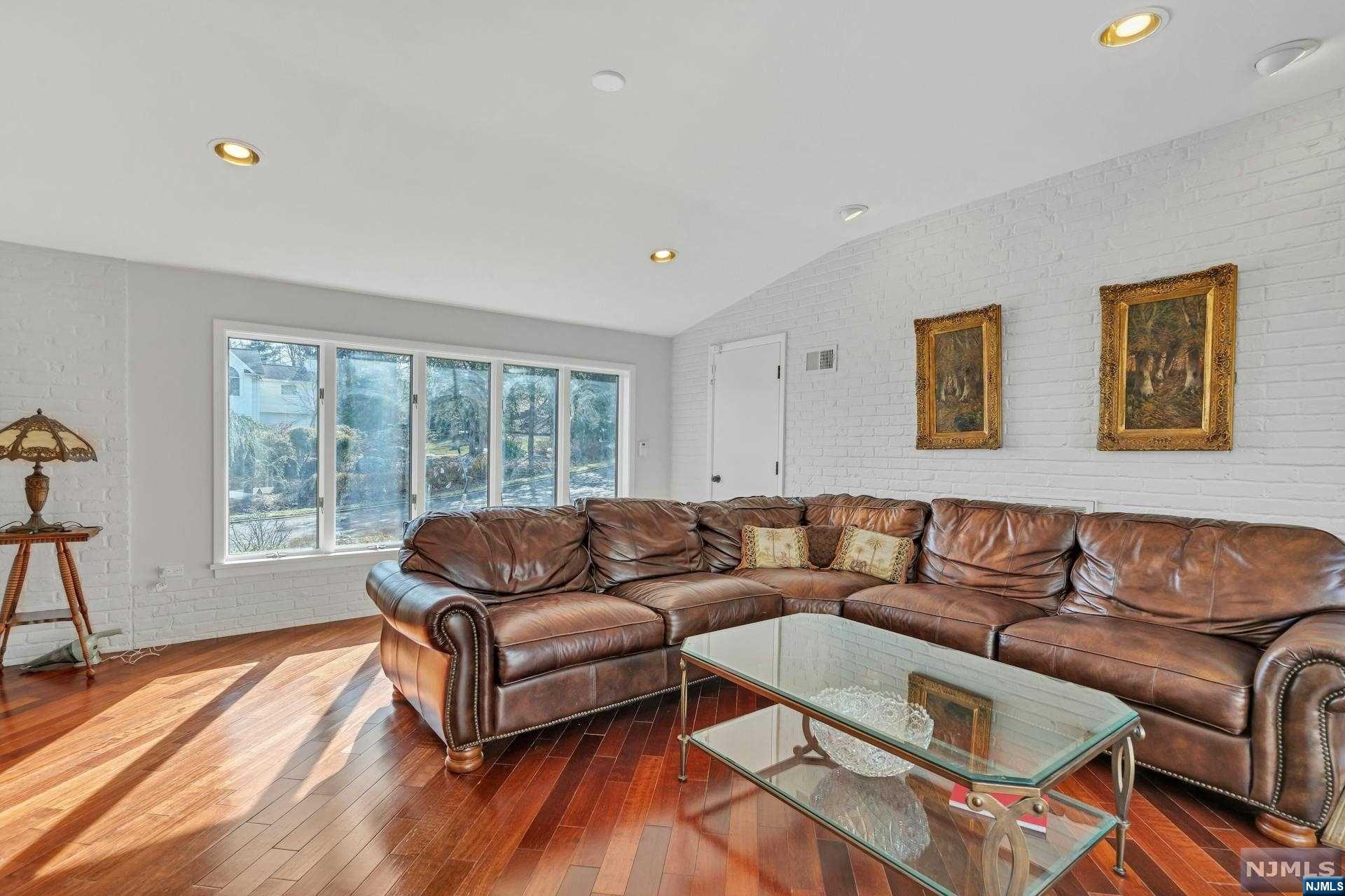 56 Fawnhill Road