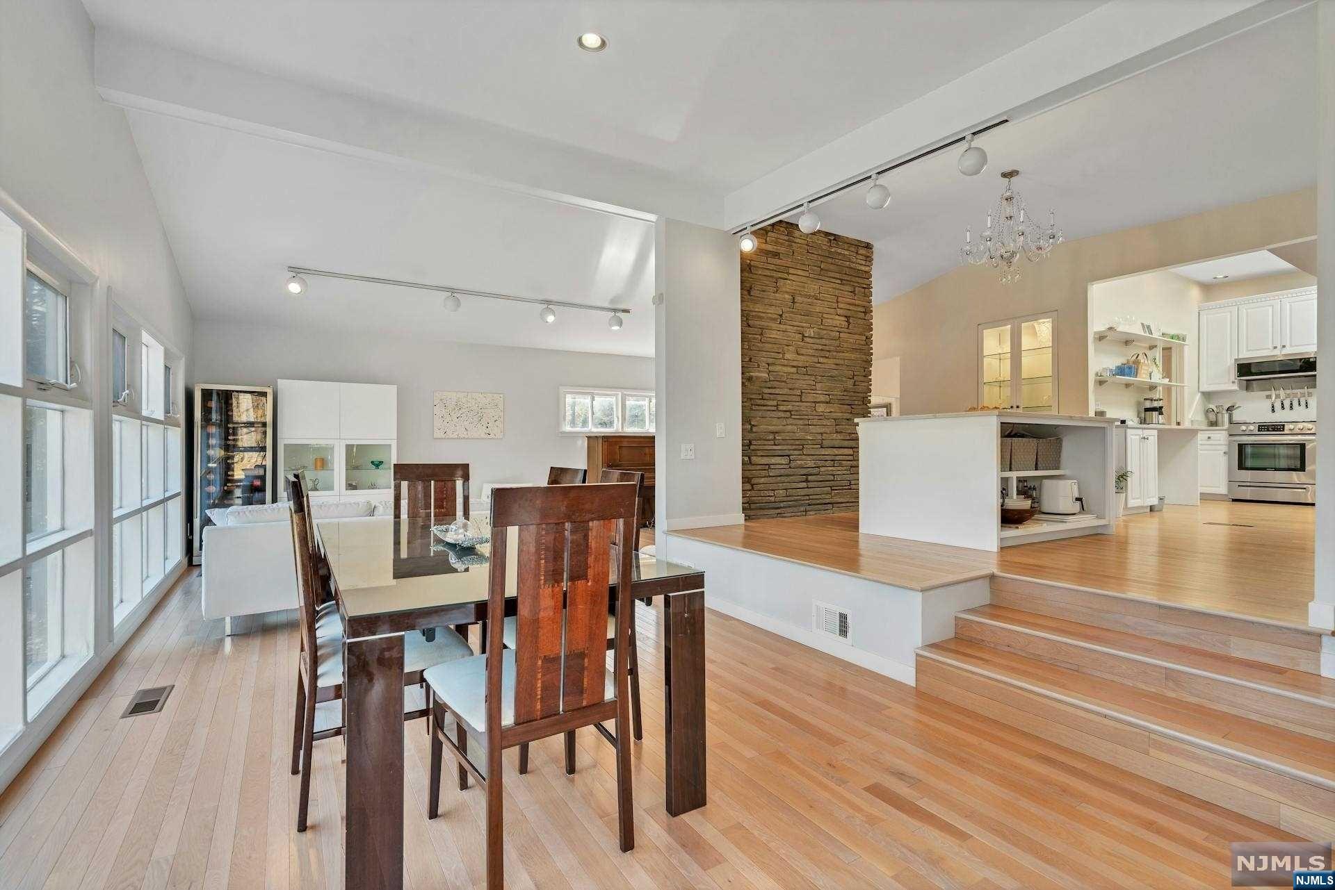 56 Fawnhill Road