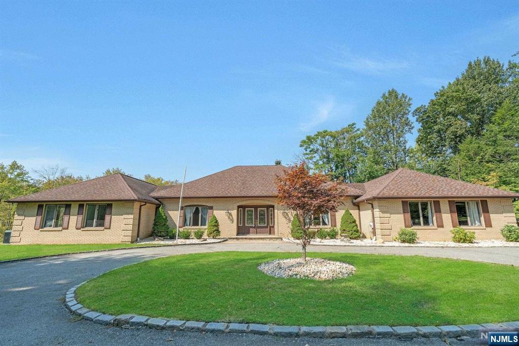 931 Marie Court