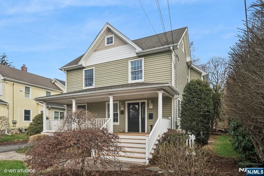 24 Island Avenue