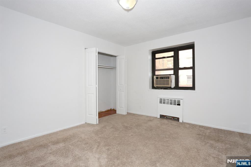 208 Anderson Street S4F