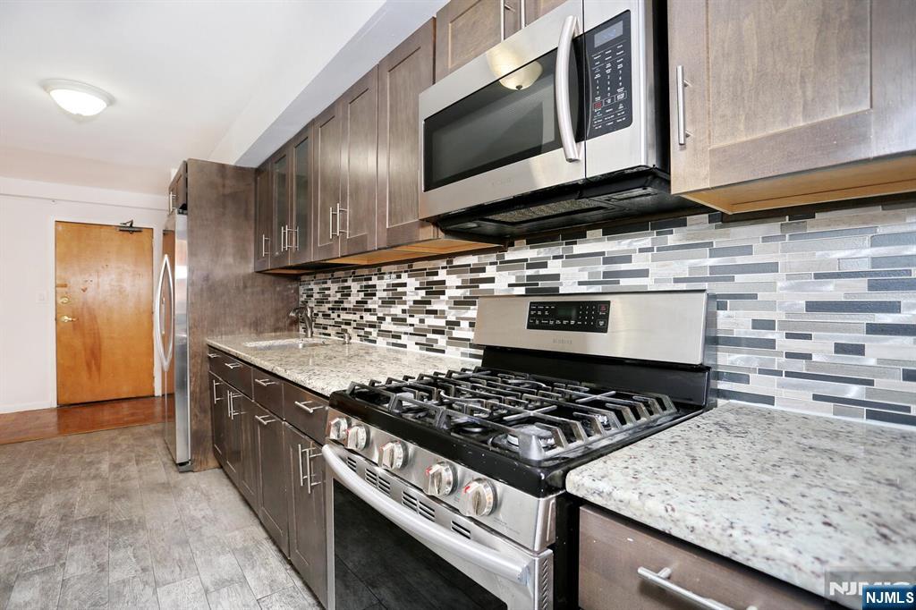 208 Anderson Street S4F