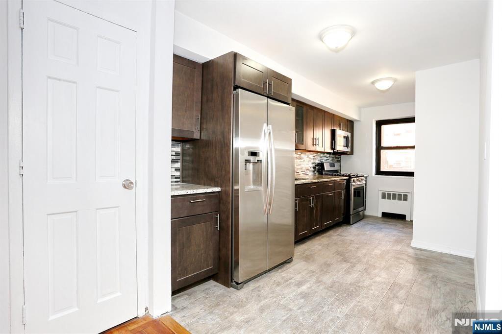 208 Anderson Street S4F